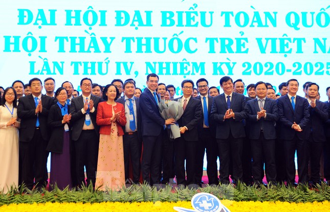 Tiến sĩ Hà Anh Đức làm Chủ tịch T.Ư Hội Thầy thuốc trẻ Việt Nam ảnh 1
