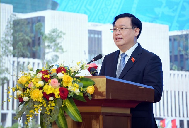 Chủ tịch Quốc hội gặp Nhóm đại biểu Quốc hội trẻ khóa XV ảnh 1