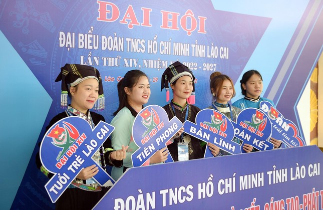 Sắc màu dân tộc Đại hội Đoàn TNCS Hồ Chí Minh tỉnh Lào Cai lần thứ XIV ảnh 4