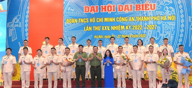 Thiếu tá Bùi Mạnh Hùng tái đắc cử Bí thư Đoàn Công an Hà Nội ảnh 6