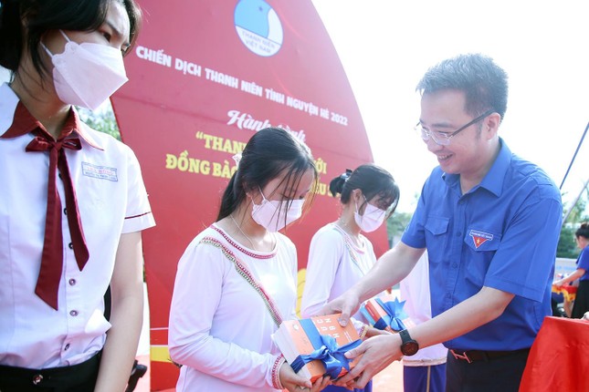 Phát động Hành trình 'Tôi yêu Tổ quốc tôi' năm 2022 ảnh 2