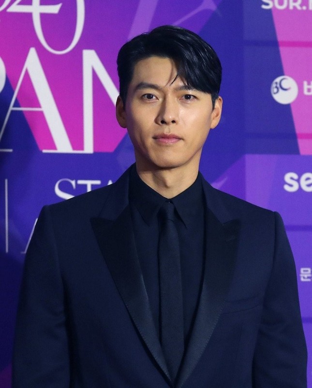 Kim Hyun Bin lần đầu trực tiếp “thổ lộ tình cảm” bằng lời với Son Ye Jin trước công chúng ảnh 1