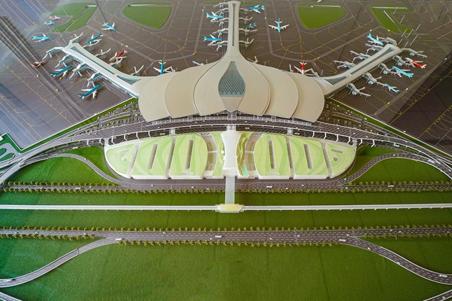 Cận cảnh thi công dự án sân bay tỷ đô lớn nhất Việt Nam ảnh 22