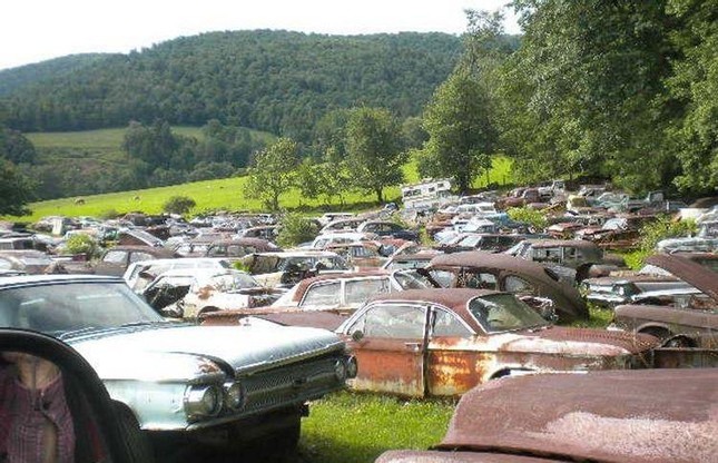 Bãi ô tô cũ hàng hiếm khổng lồ tại Mỹ ảnh 1
