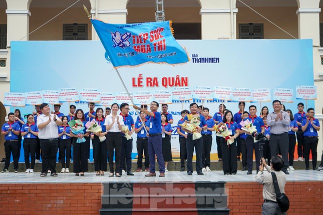 Tiếp động lực cho sĩ tử vượt vũ môn kỳ thi THPT quốc gia 2022 ảnh 7