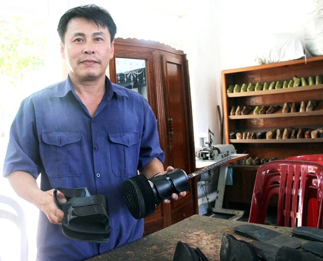 Những thợ đóng giày độc nhất vô nhị ảnh 1