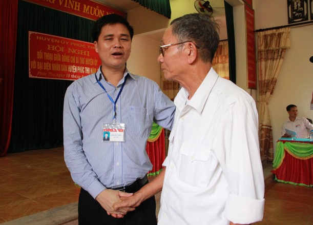 Chậm thủ tục nhà đất, Bí thư Huyện ủy xin lỗi dân ảnh 1
