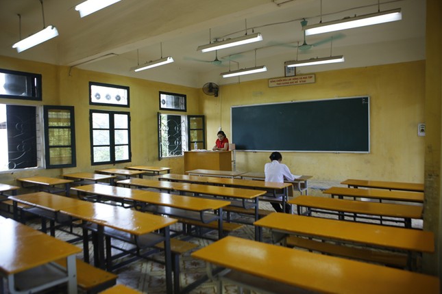 Chùm ảnh: Thí sinh duy nhất thi Lịch sử ở hội đồng thi ảnh 10