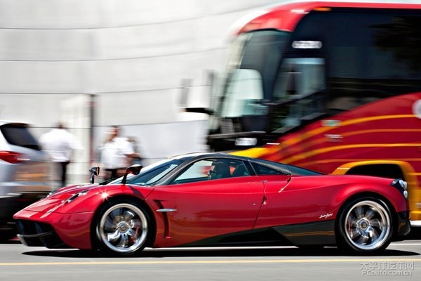 100 siêu xe Pagani Huayra bán hết khi mới 'ra lò' ảnh 1