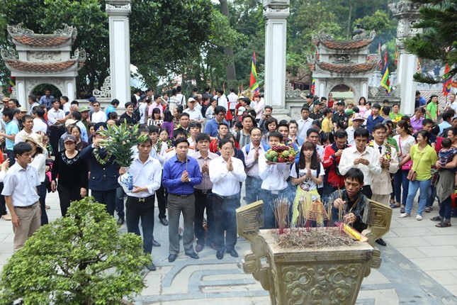 Gương mặt trẻ Việt Nam tiêu biểu báo công Vua Hùng ảnh 12