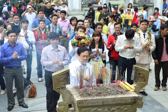 Gương mặt trẻ Việt Nam tiêu biểu báo công Vua Hùng ảnh 11