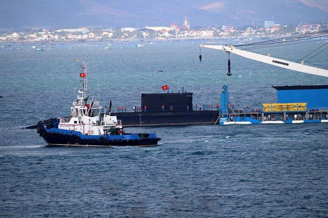 Tàu ngầm 186 – Đà Nẵng đã vào cảng Lữ đoàn tàu ngầm 189 ảnh 2