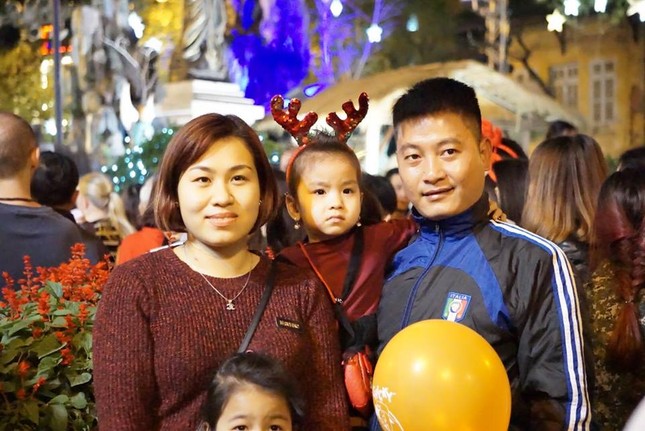 Rộn ràng không khí đón Giáng sinh 2018 ảnh 31