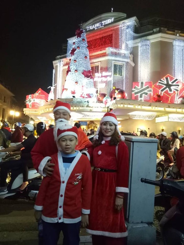 Rộn ràng không khí đón Giáng sinh 2018 ảnh 44