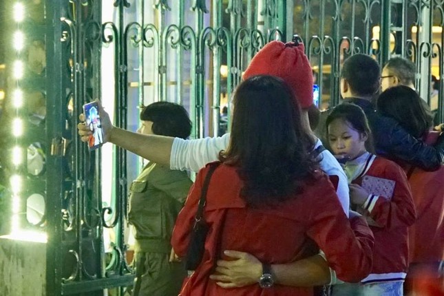 Rộn ràng không khí đón Giáng sinh 2018 ảnh 64