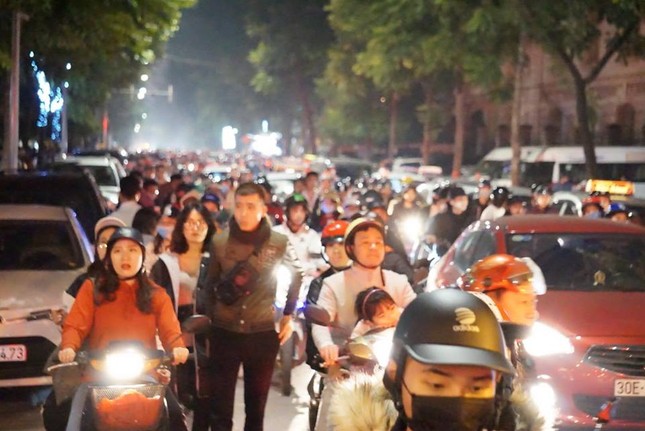 Rộn ràng không khí đón Giáng sinh 2018 ảnh 84