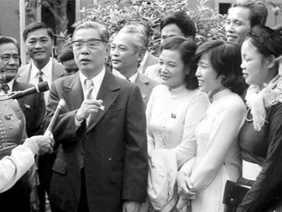 Đồng chí Nguyễn Văn Linh luôn hiểu dân, tin dân ảnh 1