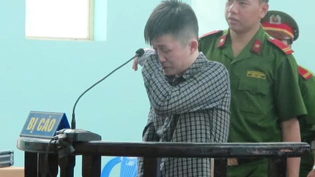 Bị đoạn tình, chồng giết vợ và con trai 2 tuổi rồi tự sát ảnh 1