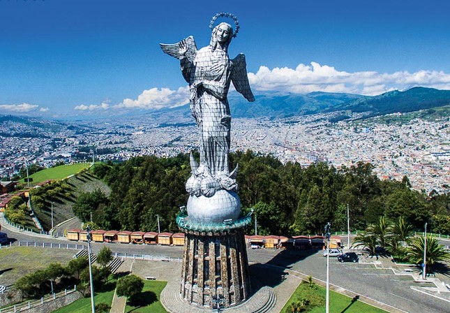 Ngôn ngữ tại Ecuador là tiếng?