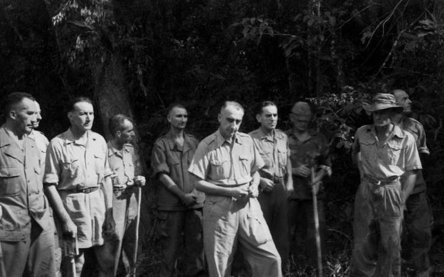 Ai là người trực tiếp chỉ huy cuộc vây bắt tướng De Castries ngày 7/5/1954 trong chiến dịch Điện Biên Phủ?