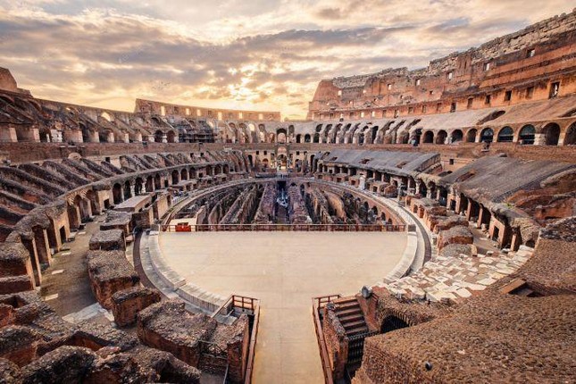 Chỗ ngồi ở Colosseum được phân chia thế nào?