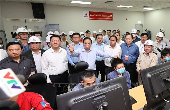 Thủ tướng Phạm Minh Chính kiểm tra tiến độ Nhà máy Nhiệt điện Thái Bình 2 ảnh 10