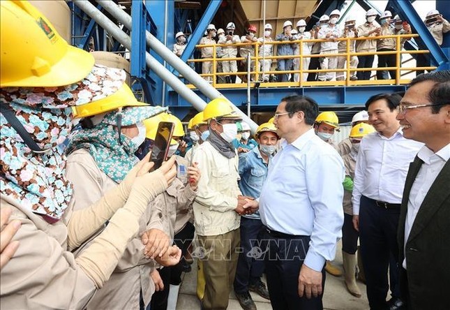 Thủ tướng Phạm Minh Chính kiểm tra tiến độ Nhà máy Nhiệt điện Thái Bình 2 ảnh 7