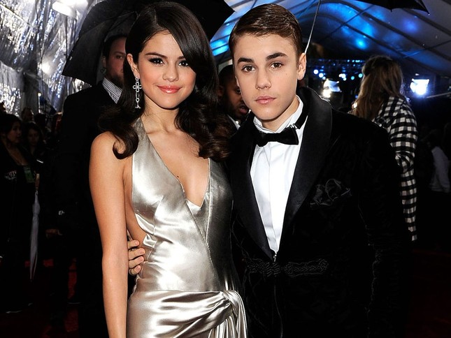 Bị tố tấn công tình dục 2 fan nữ làm 'dậy sóng' cộng đồng mạng, Justin Bieber nói gì? ảnh 1