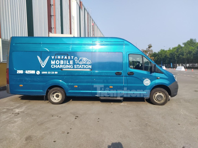 Trạm cứu hộ di động cho ô tô điện của VinFast ảnh 2