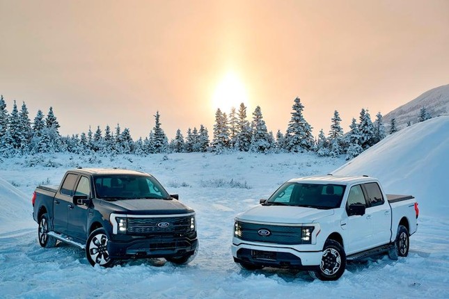 Đại lý Ford tại Mỹ sẽ bị phạt nặng nếu bán mẫu thử F-150 Lightning ảnh 1