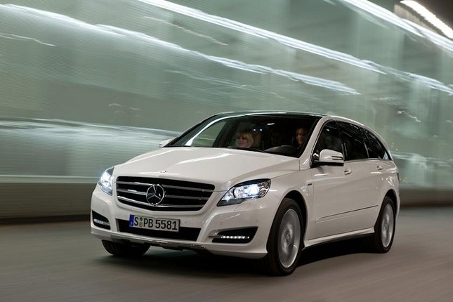 Gần 300.000 xe Mercedes có nguy cơ gặp vấn đề về phanh ảnh 1