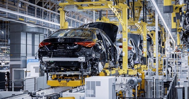 Doanh số của Mercedes giảm mạnh trong quý 2 ảnh 1