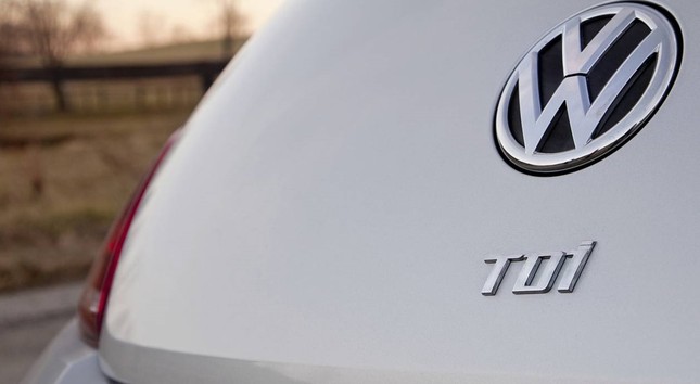 Bê bối gian lận khí thải của Volkswagen ảnh hưởng đến doanh số xe động cơ Diesel