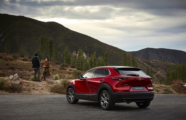 Mazda CX-30 hoàn toàn mới ra mắt ở Geneva Motor Show 2019 ảnh 1