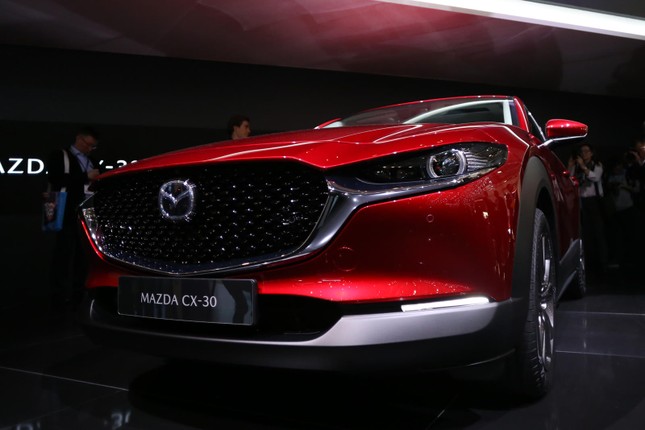 Mazda CX-30 - mẫu crossover lý tưởng cho chị em ảnh 1