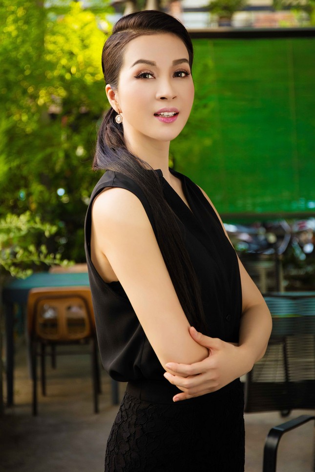 Y Phụng, Thanh Mai khoe nhan sắc 'vượt thời gian' ảnh 5
