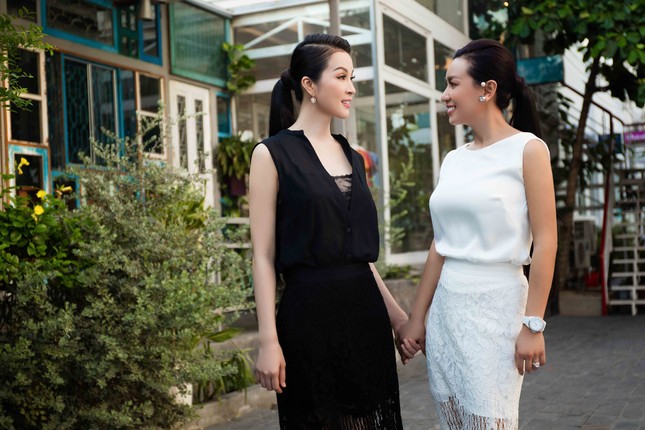 Y Phụng, Thanh Mai khoe nhan sắc 'vượt thời gian' ảnh 2