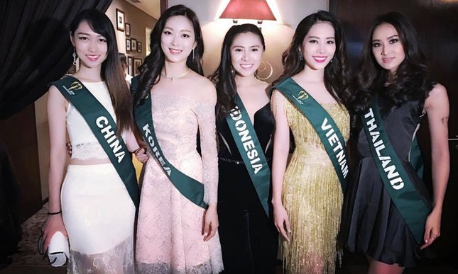 Nam Em mặc váy tua rua gây chú ý tại Hoa hậu Trái đất ảnh 4