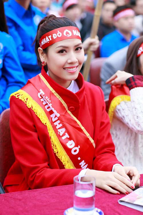 Những Hoa hậu, Á hậu từng nhận bằng khen vì công tác hiến máu ảnh 4
