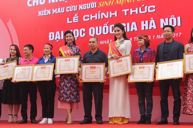 Những Hoa hậu, Á hậu từng nhận bằng khen vì công tác hiến máu ảnh 1