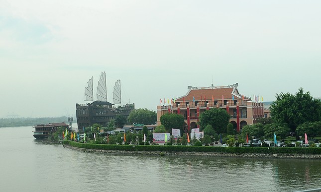 Thanh niên tiên tiến và những khoảnh khắc đẹp ở Bến Nhà Rồng lịch sử ảnh 1