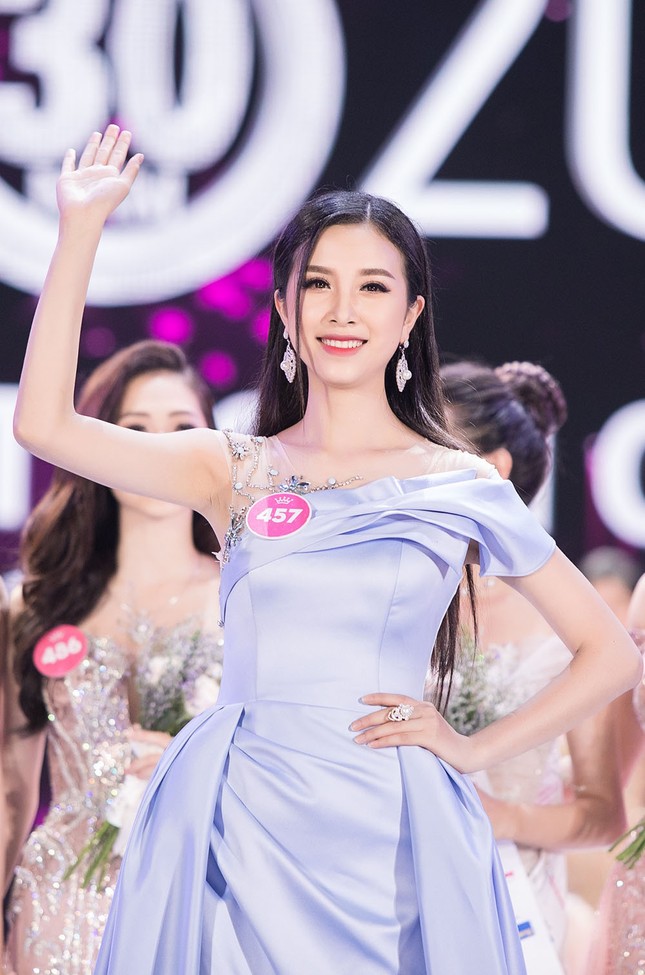 Á hậu Phương Nga, Thuý An nói về chuẩn bị gấp rút thi nhan sắc quốc tế ảnh 2