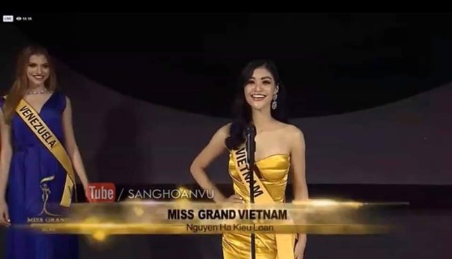 Xuất hiện cuối cùng, Kiều Loan đội vương miện như veddette ở họp báo Miss Grand ảnh 3