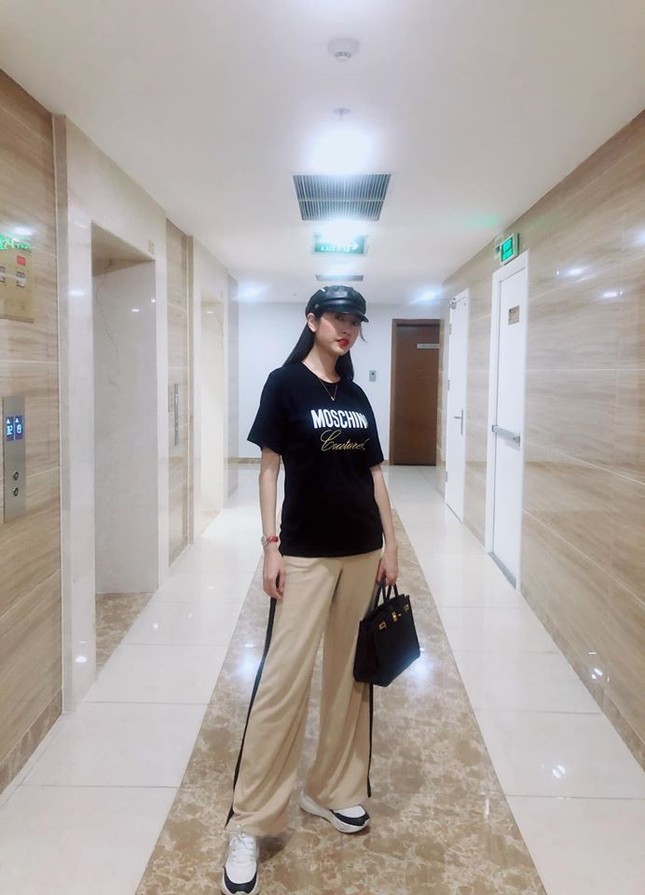 Diễm Hương dịu dàng với áo bà ba, Lan Khuê lấp ló vòng 1 gợi cảm ảnh 14