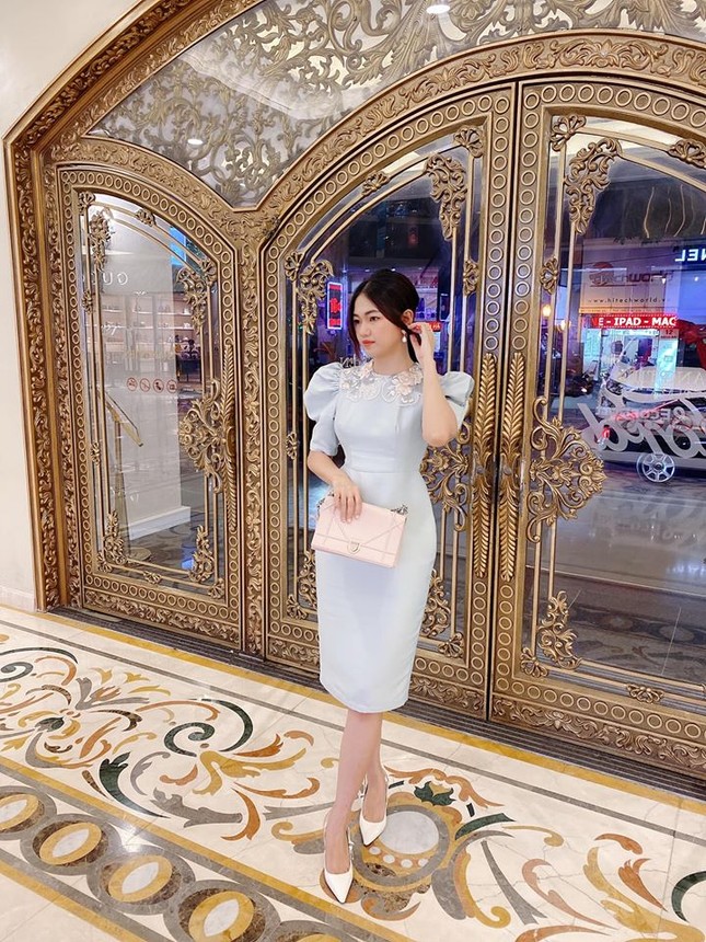 Diễm Hương dịu dàng với áo bà ba, Lan Khuê lấp ló vòng 1 gợi cảm ảnh 7