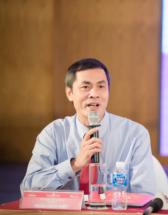Hoa hậu Mỹ Linh, Á hậu Thuỵ Vân ngồi ghế giám khảo Hoa hậu Việt Nam 2020 ảnh 2