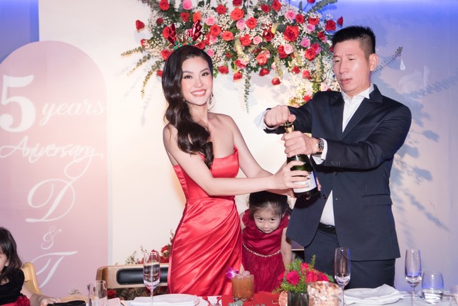 Top 3 HHVN 2014: Kỳ Duyên-Huyền My miệt mài hoạt động showbiz, Diễm Trang yên bề gia thất ảnh 11