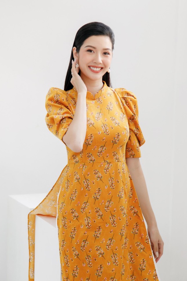 Đỗ Thị Hà đẹp quyến rũ tựa nàng Xuân, Á hậu Ngọc Thảo mặc crop-top khoe eo thon nóng bỏng ảnh 7