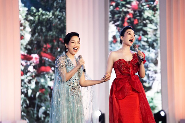 Nhìn lại đêm Chung khảo toàn quốc đầy sắc màu nghệ thuật của Miss World Vietnam 2022 ảnh 8