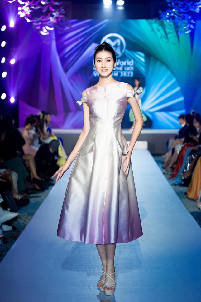 Dàn thí sinh Miss World Vietnam 2022 đọ dáng yêu kiều như tiểu thư trước thềm chung kết ảnh 9